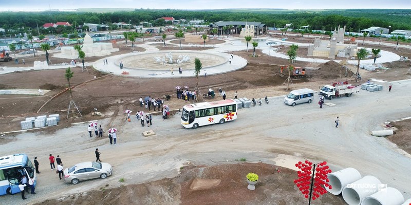 Đi mua đất nền: Coi chừng bị "móc túi" Đi mua đất nền: Coi chừng bị "móc túi"