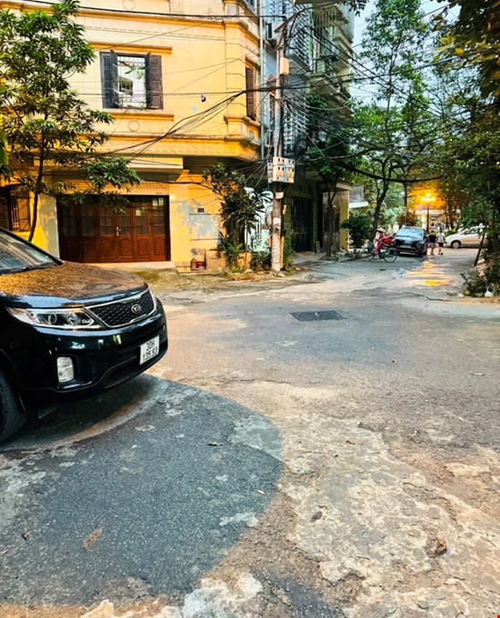 Phân lô đền lừ bán nhà 5 tầng ô chờ thang máy ô tô dừng đỗ kinh doanh hoàng mai