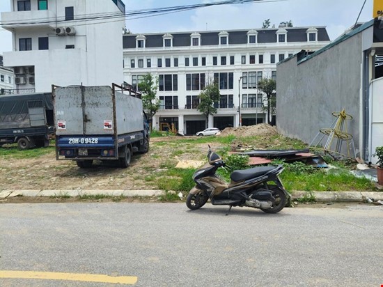 Bán đất liền kề louis city tân mai 108M đường 2 xe tải tránh hoàng mai