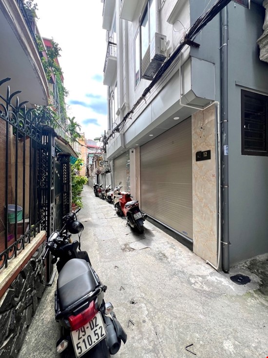 Bán nhà kim ngưu 6 tầng thang máy long lanh ô tô thông hai bà trưng
