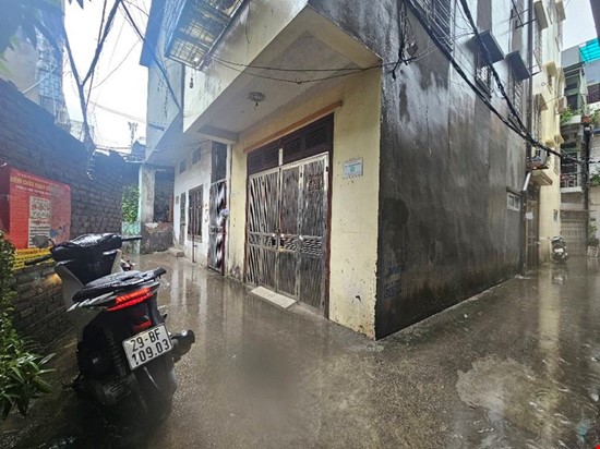 Tam trinh bán nhà 4 tầng dân xây lô góc gần phố hoàng mai