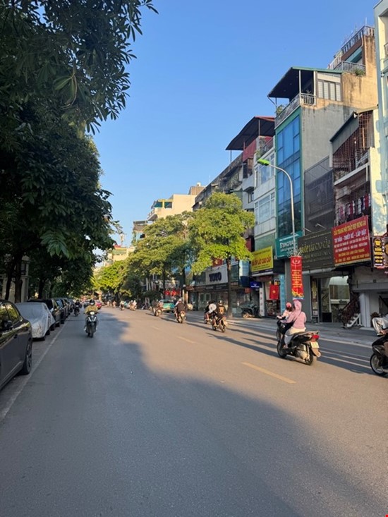 Siêu hiếm mặt phố thanh nhàn bán nhà 5 tầng dân xây lô góc hai bà trưng