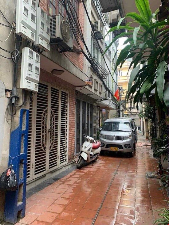 Bán nhà lĩnh nam 5 tầng dân xây ngõ thông ô tô đỗ cửa kinh doanh ngày đêm hoàng mai