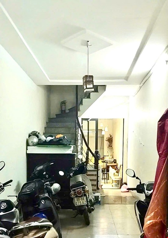 Cần bán nhà phố ngõ Trại Găng, quận Hai Bà Trưng, ô tô, kinh doanh