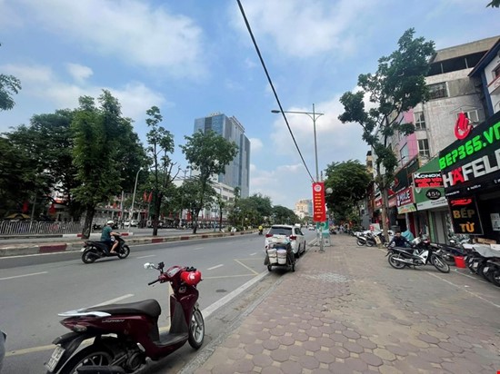 BÁN NHÀ MẶT PHỐ HOÀNG QUỐC VIỆT - KINH DOANH ĐỈNH.