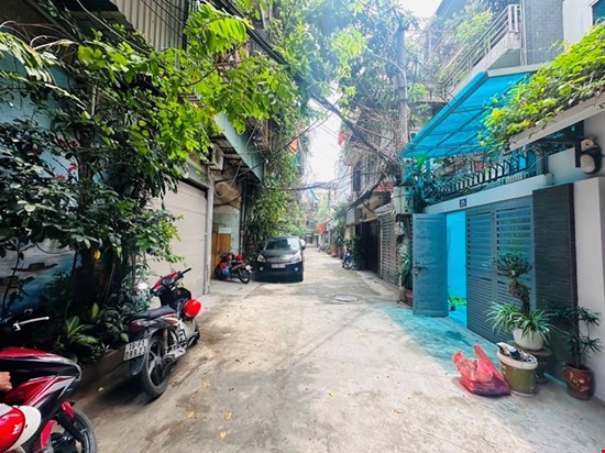 Bán nhà giải phóng 4 tầng dân xây ô chờ thang máy lô góc ô tô kinh doanh thanh xuân