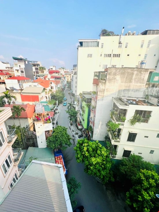 Bán 50m - 6 Tầng - 7.6m.Mặt Tiền. ( Lạc Long Quân ) Tây Hồ. ô tô tránh