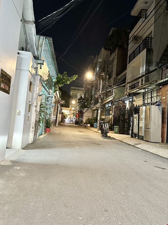 KHU VIP DƯƠNG QUẢNG HÀM – KHU PHÂN LÔ – 5 TẦNG – 62M2 -  NỘI THẤT XỊN – CHỈ 9 TỶ 8