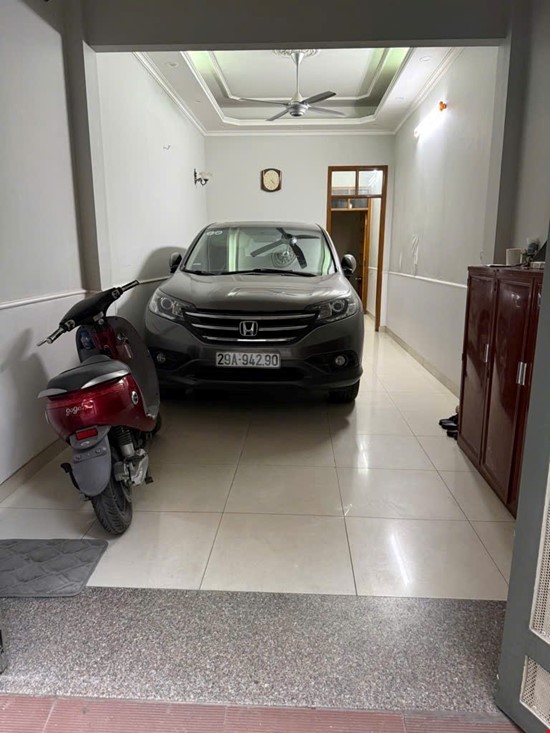 Giảm chào gần 1 tỷ trần đại nghĩa bán nhà 5 tầng phân lô ô tô vào nhà hai bà trưng