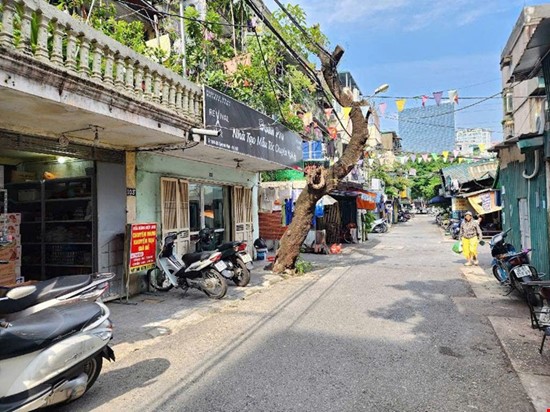 Bán nhà tập thể tầng 1 quỳnh mai 85M ô tô tránh kinh doanh hai bà trưng