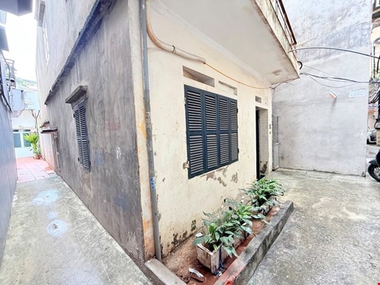 Bán đất ngõ 281 trần khát chân 150M lô góc 80M ra phố hai bà trưng