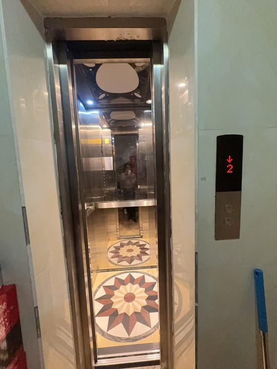MẶT TIỀN LÊ QUANG ĐỊNH – 6 TẦNG THANG MÁY – 150M2 – 39 TỶ