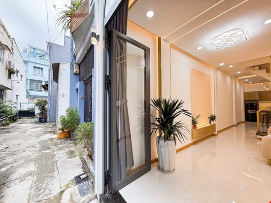 BÁN NHÀ GÒ VẤP NGUYỄN THÁI SƠN – 3 TẦNG MỚI CÓNG FULL NỘI THẤT- 4 PHÒNG NGỦ - NHỈNH 4 TỶ