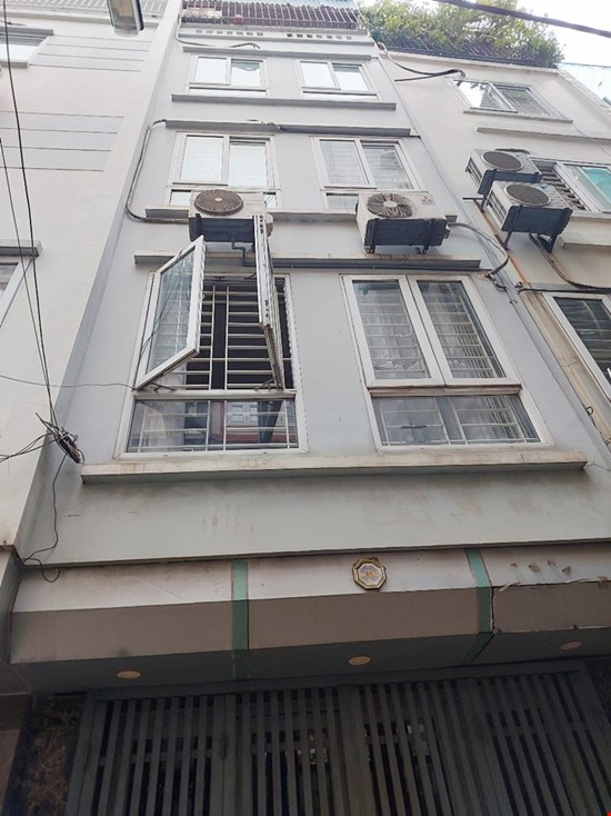 TRUNG TÂM CẦU GIẤY, NHÀ ĐẸP, PHÂN LÔ, Ô TÔ, NGÕ THÔNG, KINH DOANH, GẦN PHỐ, CHỢ DÂN SINH