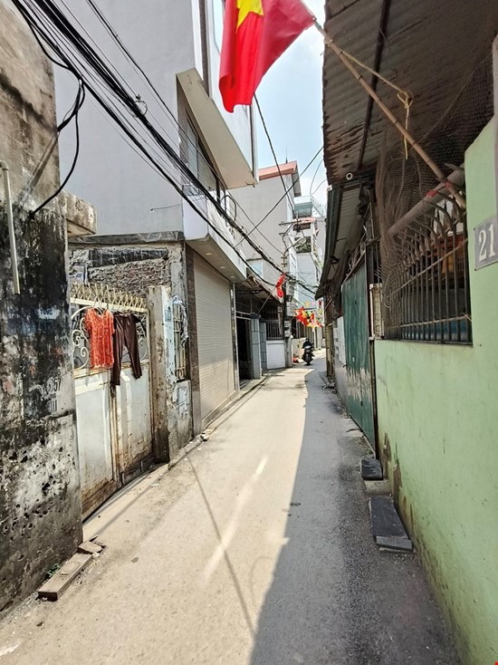 Cần bán nhà cấp 4 ở phố Ngô Quyền, quận Hà Đông, lô góc ô tô qua nhà
