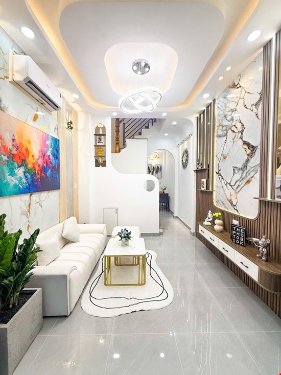 NHỈNH 5 TỶ CÓ NHÀ NƠ TRANG LONG – 3 TẦNG - HẺM 3M SÁT MẶT TIỀN