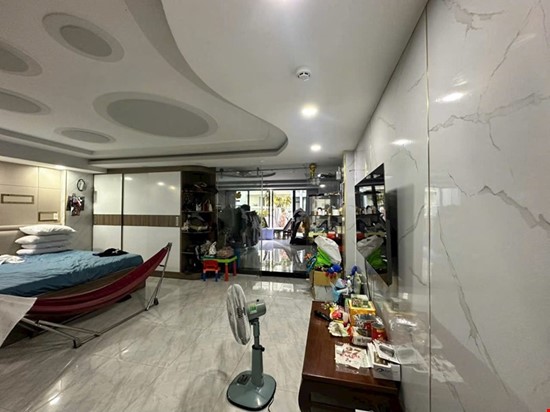 Bán nhà CHDV đường số 85 Tân Quy, Quận 7, dt 6x30m, 4 lầu,ST