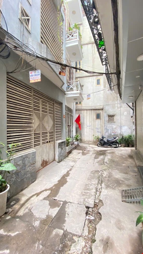 Bán 74m minh khai gốc đề tặng nhà gần ô tô hoàng mai