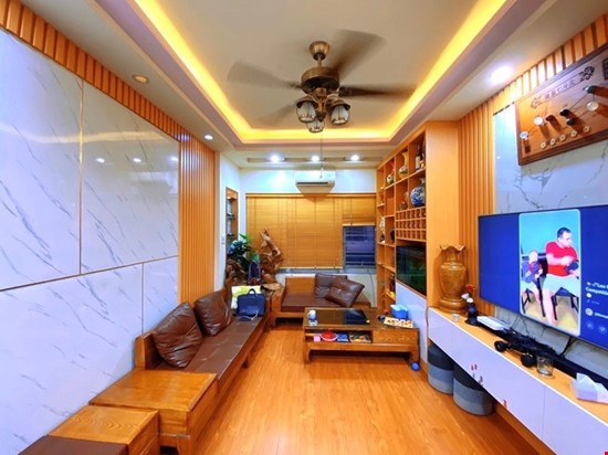 MẶT PHỐ VỈA HÈ KINH DOANH ĐỈNH, NHÀ ĐẸP CHẮC CHẮN Ở NGAY