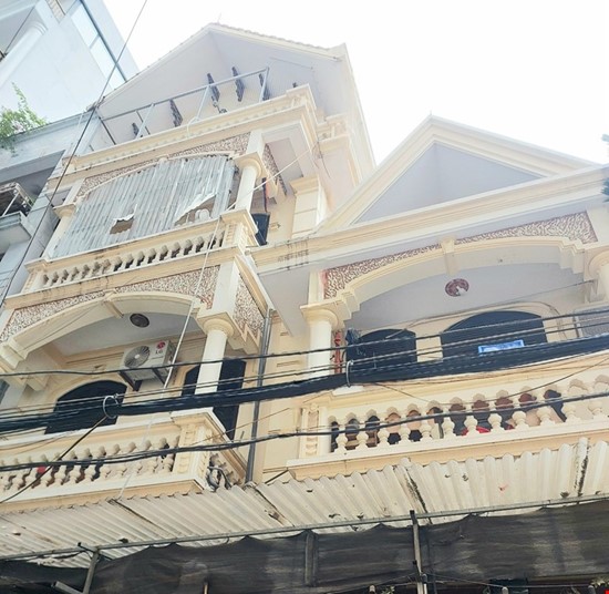 BIỆT THỰ - TRUNG HÒA, CẦU GIẤY - LÔ GÓC 3 THOÁNG - GẦN HỒ ĐIỀU HÒA