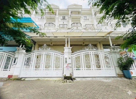  Cho thuê nhà Phố City Lan Quận 7 dt 6x20m, 3 lầu, giá 60 triệu