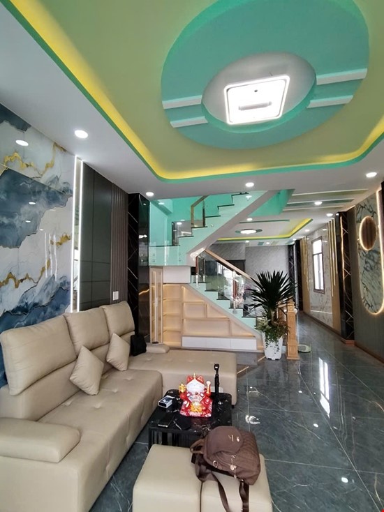 CẦN BÁN NHÀ LÔ GỐC 2 MẶT TIỀN, KINH DOANH BUÔN BÁN