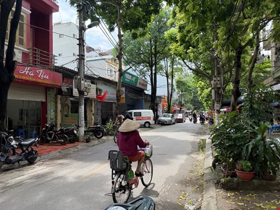 Bán đất mặt phố tây trà 40M phân lô ô tô dừng đỗ kinh doanh ngày đêm hoàng mai