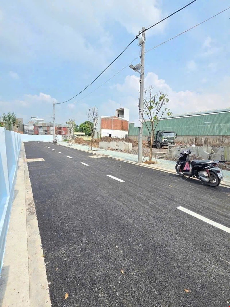 dat-nen-phan-lo-tl29-ngay-ubnn-phuong-thanh-loc-quan-12-so-hong-rieng-pr144373