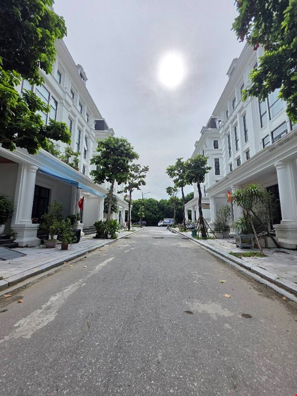 kdt-louis-city-tan-mai-ban-nha-5-tang-long-lanh-via-he-2-o-to-tai-tranh-hoang-mai-pr144026