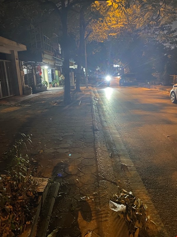 ban-sieu-pham-giai-phong-220m-tang-nha-ngo-to-nhu-pho-via-he-o-to-dung-do-ngay-dem-hoang-mai-pr143042