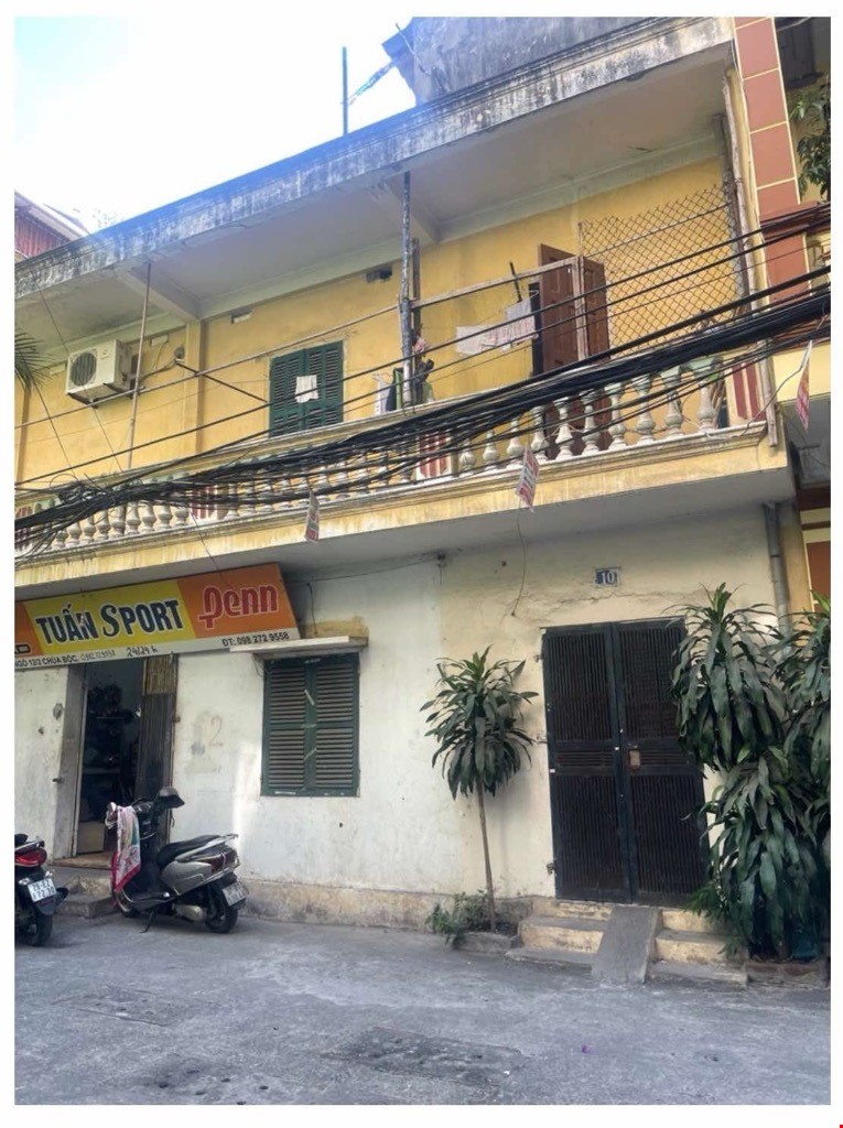 ban-dat-chua-boc-60m-o-to-tranh-vao-nha-dong-da-pr143538