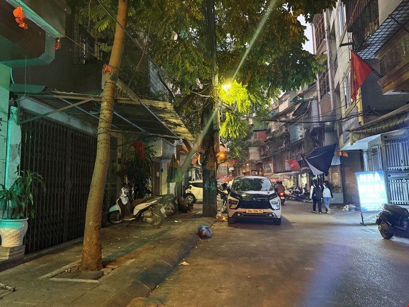 ban-dat-pho-8-thang-3-47m-2-thoang-via-he-o-to-tranh-kinh-doanh-hai-ba-trung-pr144268