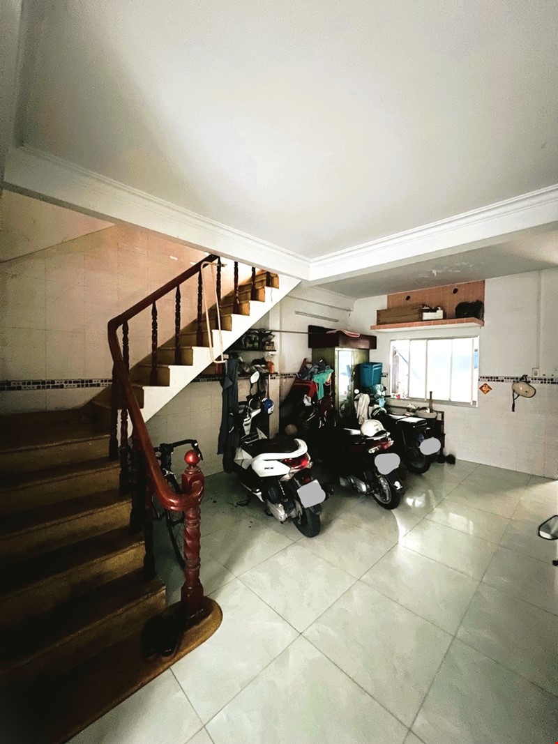 60m2-au-co-–-3-tang-–-6-pn-–-no-hau-–-hoan-cong-du-hon-4-ty-pr144476