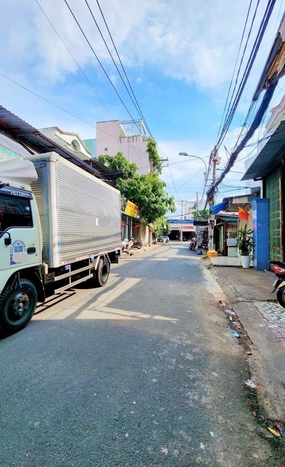 40m2-hxt-thong-phu-tho-hoa-phan-thi-hanh-no-hau-4-ty-1-pr144013