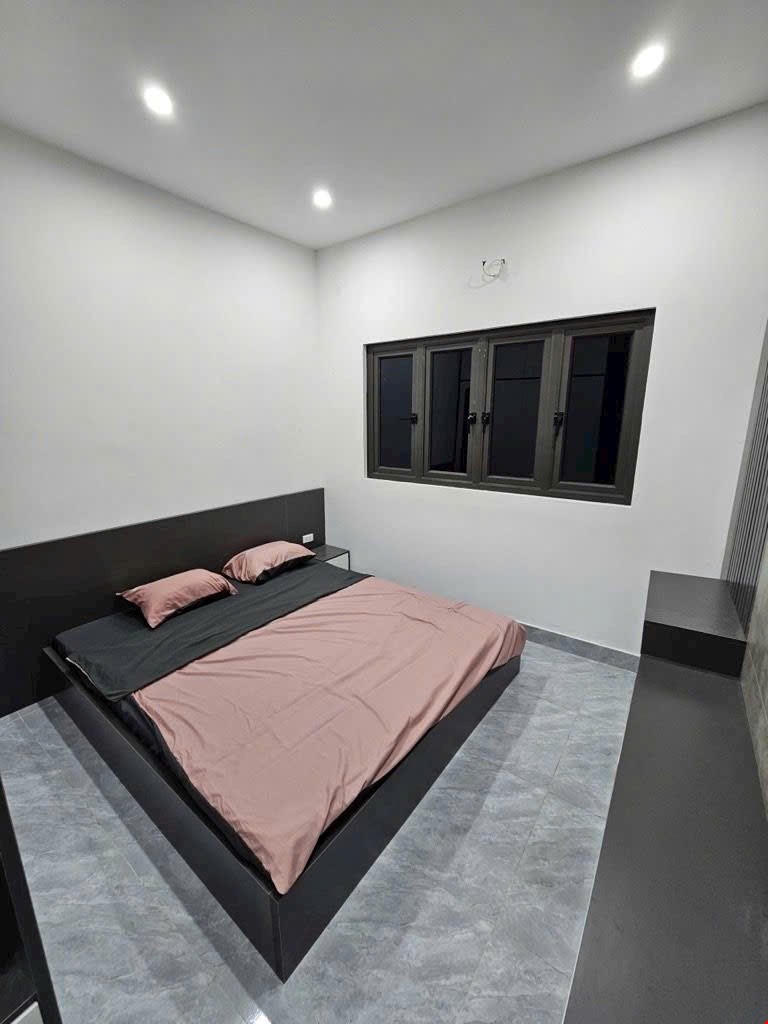 ban-nha-tam-trinh-4-tang-long-lanh-o-ngay-gan-pho-hoang-mai-pr144308