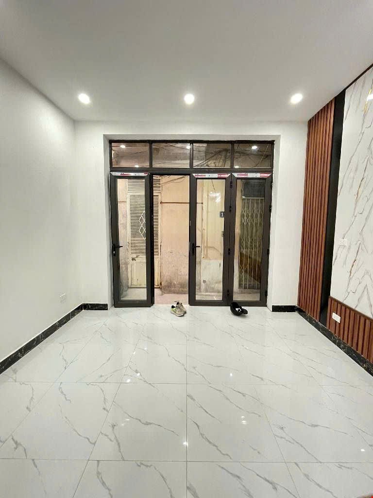 44-ty-ban-nha-dong-thien-4-tang-long-lanh-o-ngay-hoang-mai-pr144335