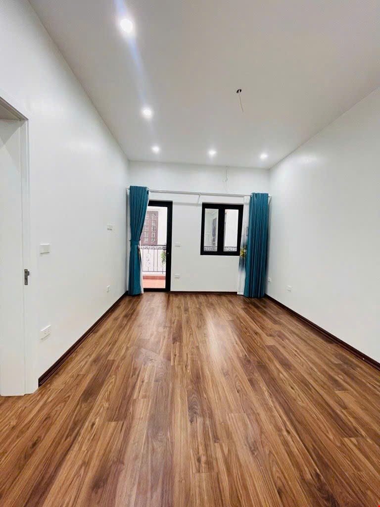 ban-sieu-pham-nha-van-ho-4-tang-thang-may-long-lanh-2-thoang-hai-ba-trung-pr144355