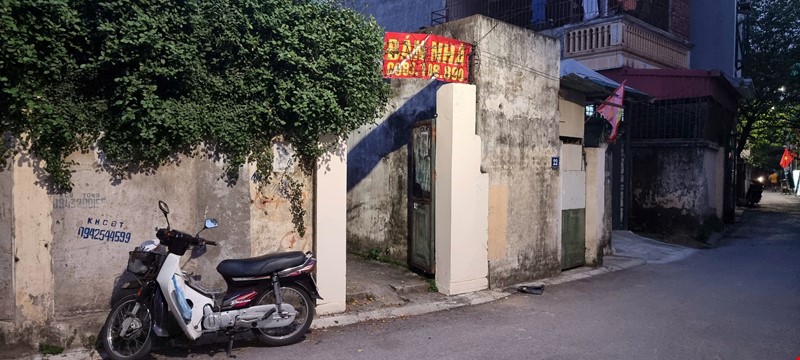ngo-to-o-to-gan-duong-lon-canh-cong-vien-dt-62m2-so-24-ngo-1142-pho-tan-phong-thuy-phuong-hn-pr143642