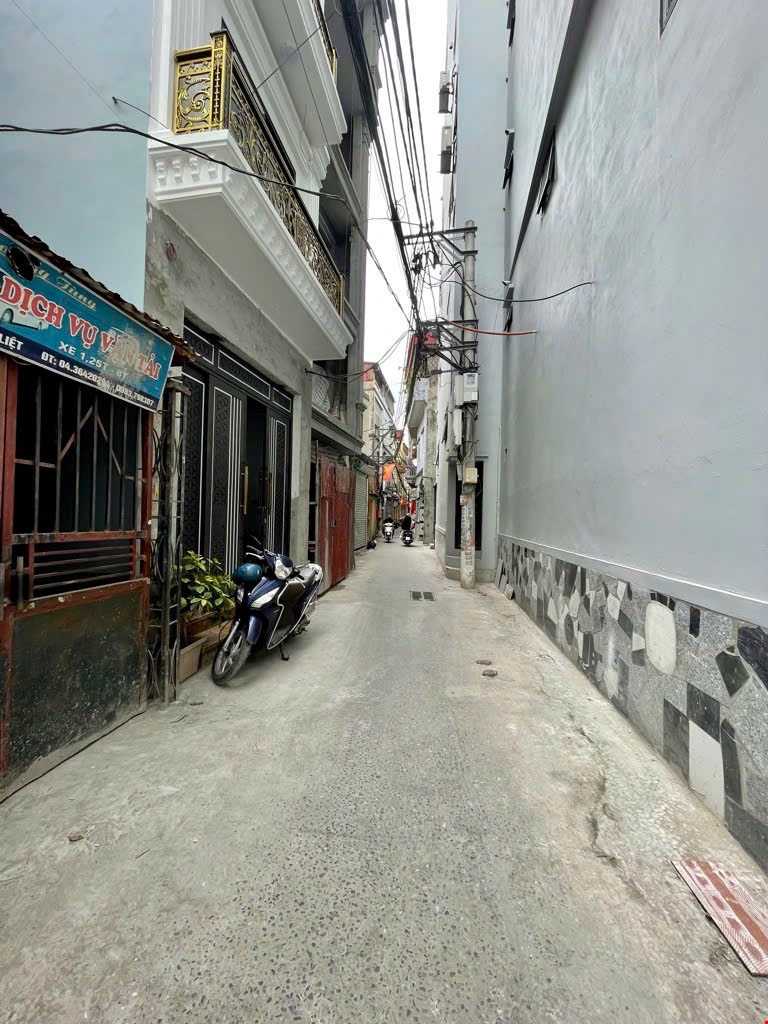 ban-dat-giap-nhi-100m-o-to-lui-cua-ngo-thong-hoang-mai-pr143398