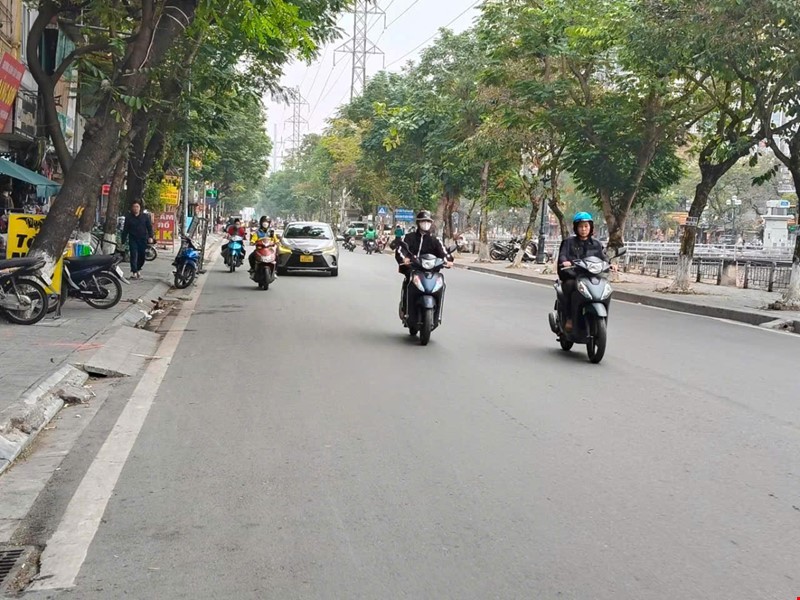 ban-nha-mat-pho-kim-nguu-4-tang-lo-goc-2-via-he-hai-ba-trung-pr143466