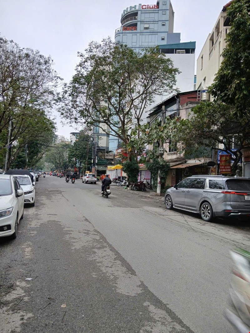 ban-sieu-pham-nha-mat-pho-ho-den-lu-10-tang-thang-may-lo-goc-hoang-mai-pr143547