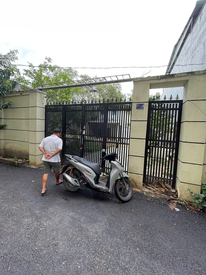 ban-nen-100m2-kdc-nam-hung-vuong-binh-tan-pr144020