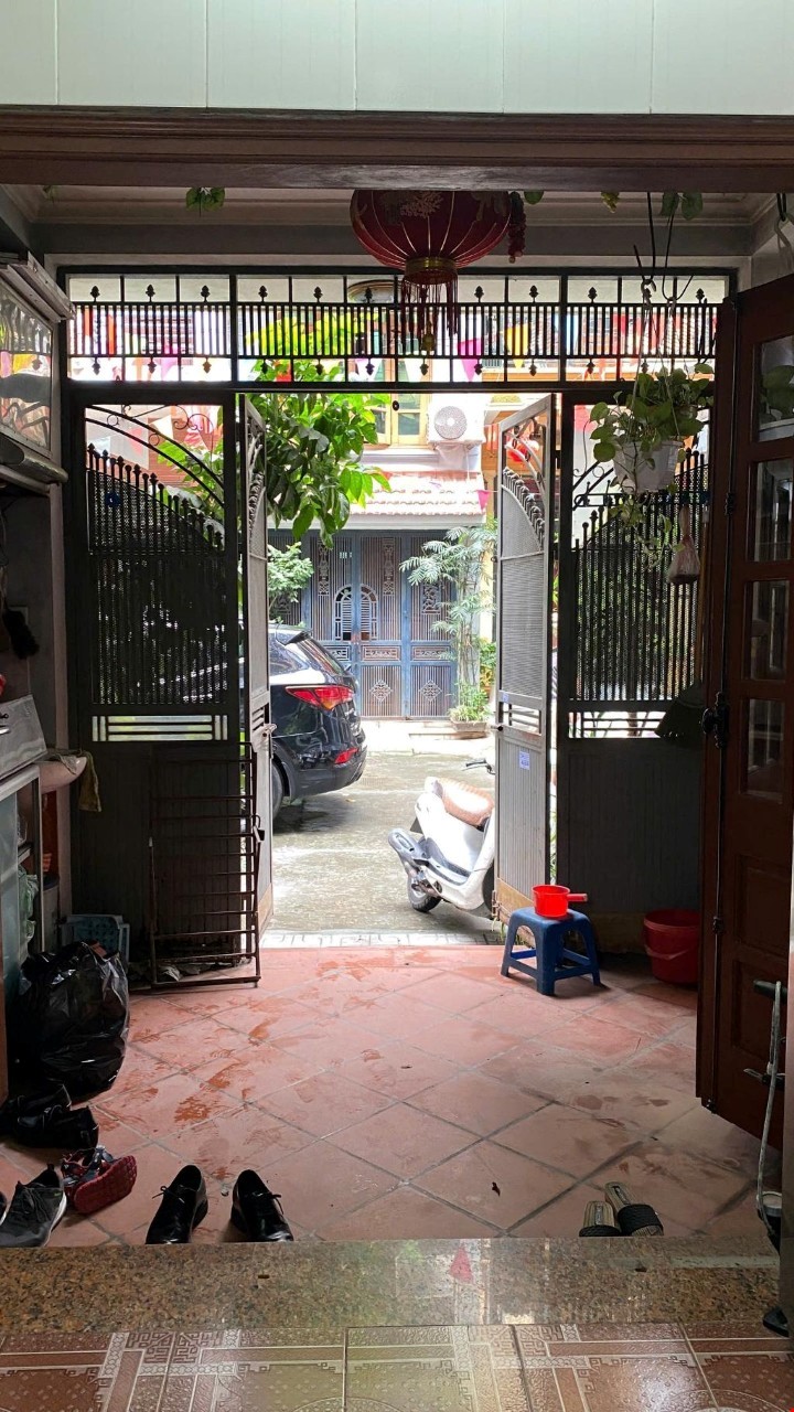 hay-xem-nhanh-can-nha-ban-dang-muon-so-huu-truoc-nha-o-to-dung-do-vao-nha--dt-40m-dan-xay-4-tan-pr144330