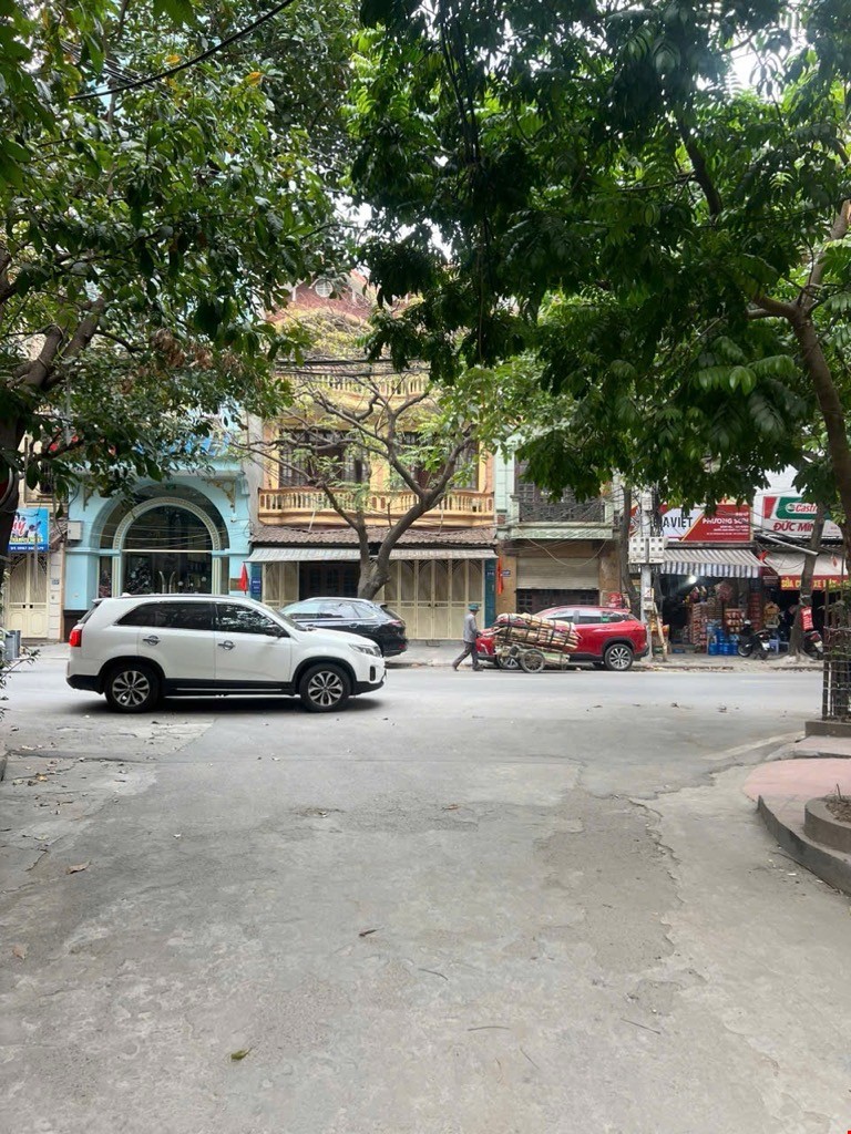 ban-sieu-pham-nha-phan-lo-den-lu-7-tang-thang-may-long-lanh-via-he-o-to-kinh-doanh-hoang-mai-pr143263