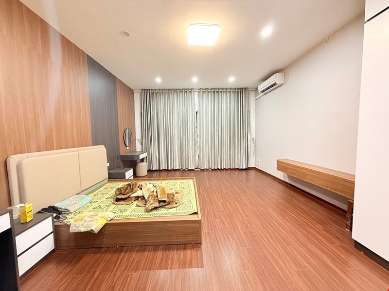 ban-nha-4-tang-long-lanh-o-ngay-2-thoang-phan-lo-ngo-299-duong-hoang-mai-pr144298